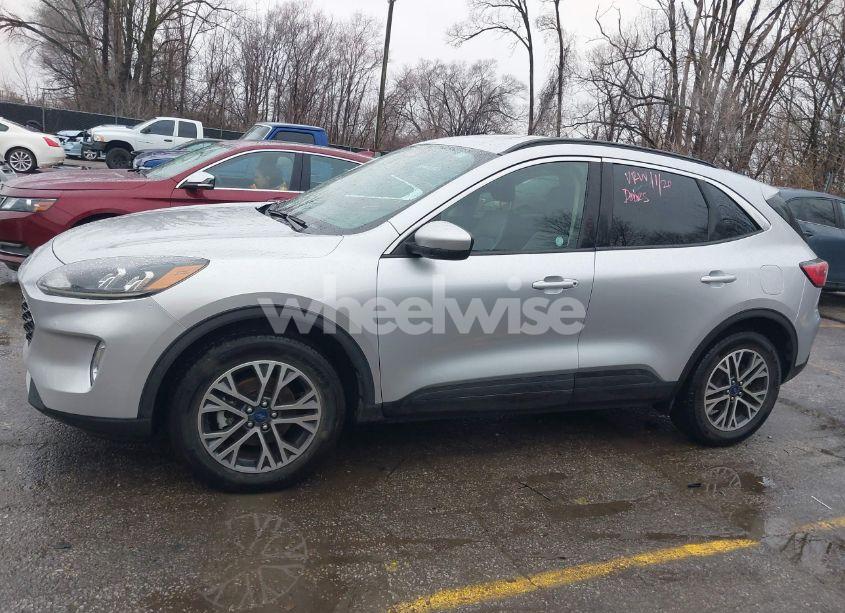 Photo 14 of 2020 Ford Escape SEL (VIN 1FMCU9H91LUA74447)