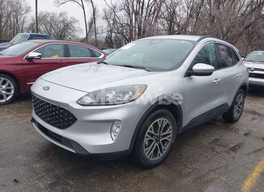 Photo 2 of 2020 Ford Escape SEL (VIN 1FMCU9H91LUA74447)