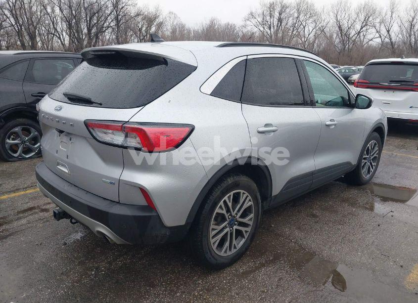 Photo 4 of 2020 Ford Escape SEL (VIN 1FMCU9H91LUA74447)