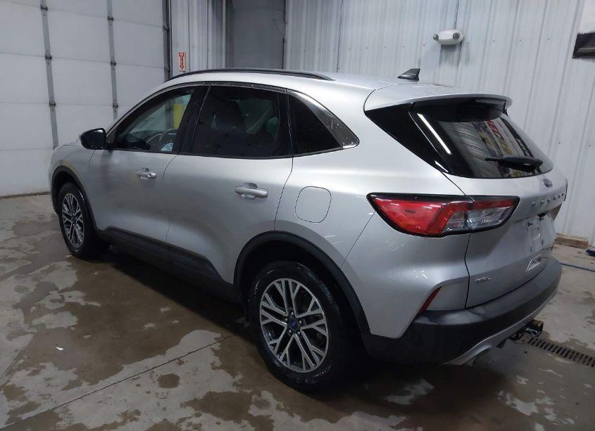 Photo 3 of 2020 Ford Escape SEL (VIN 1FMCU9H91LUB69428)