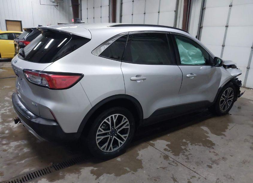 Photo 4 of 2020 Ford Escape SEL (VIN 1FMCU9H91LUB69428)