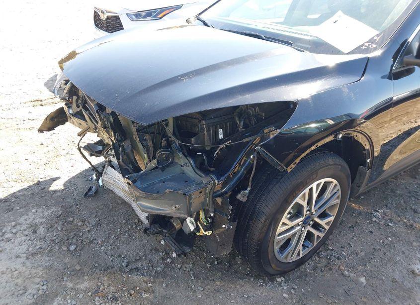 Photo 18 of 2021 Ford Escape SEL (VIN 1FMCU9H91MUB05178)