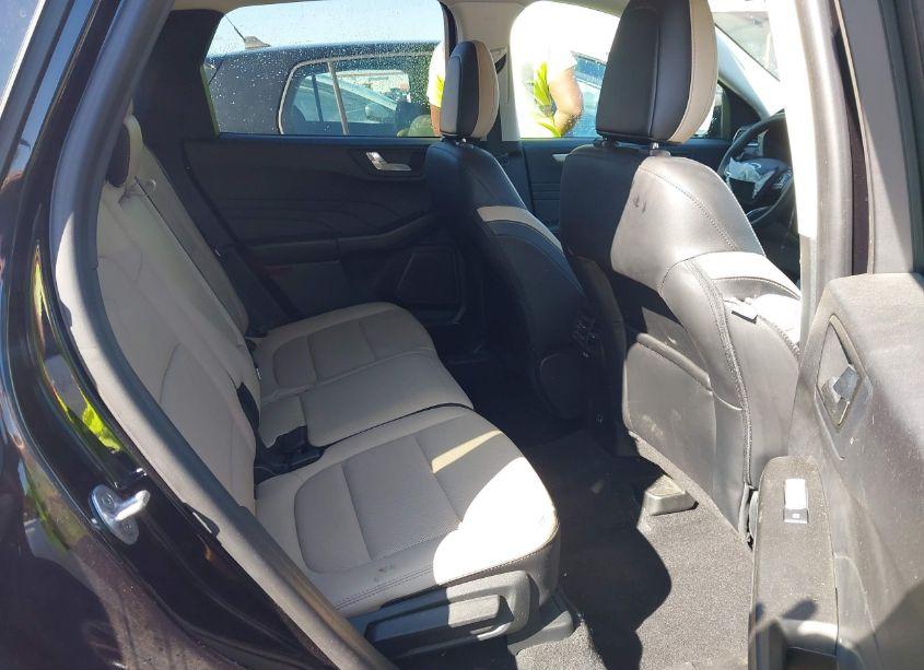 Photo 8 of 2021 Ford Escape SEL (VIN 1FMCU9H91MUB05178)