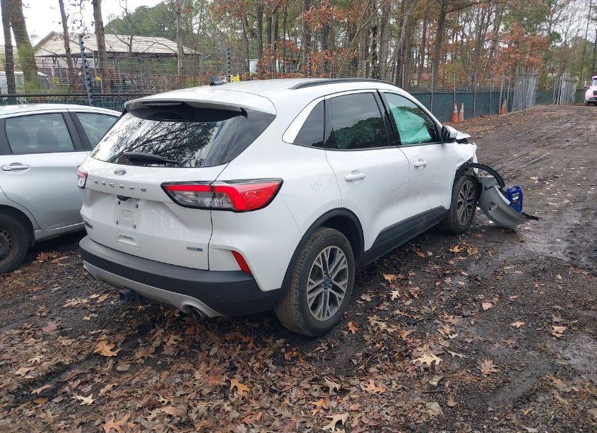 Photo 4 of 2020 Ford Escape SEL (VIN 1FMCU9H92LUA15956)