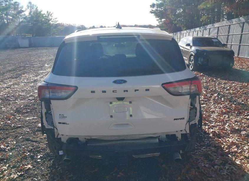 Photo 16 of 2021 Ford Escape SEL (VIN 1FMCU9H92MUA27817)