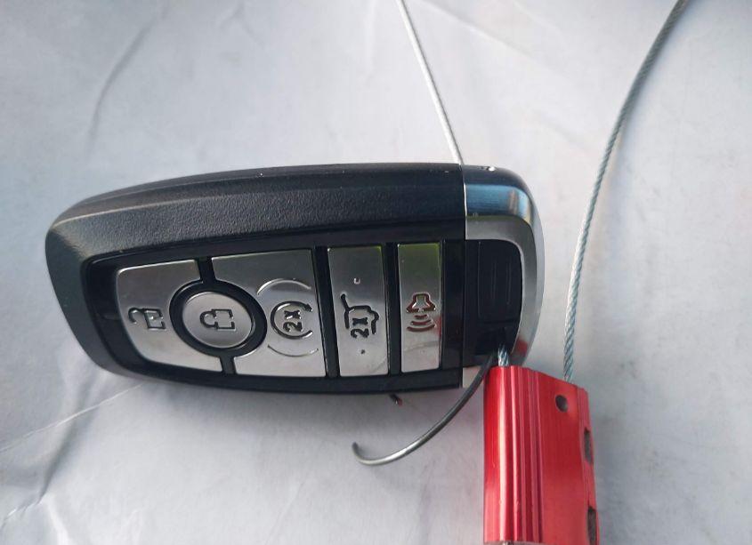 Photo 11 of 2022 Ford Escape SEL (VIN 1FMCU9H92NUB41270)