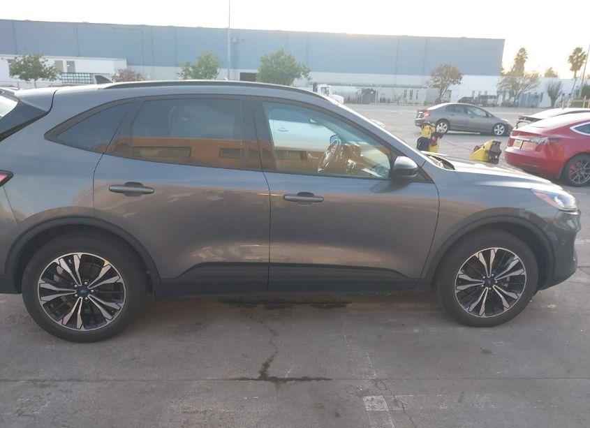 Photo 13 of 2022 Ford Escape SEL (VIN 1FMCU9H92NUB41270)