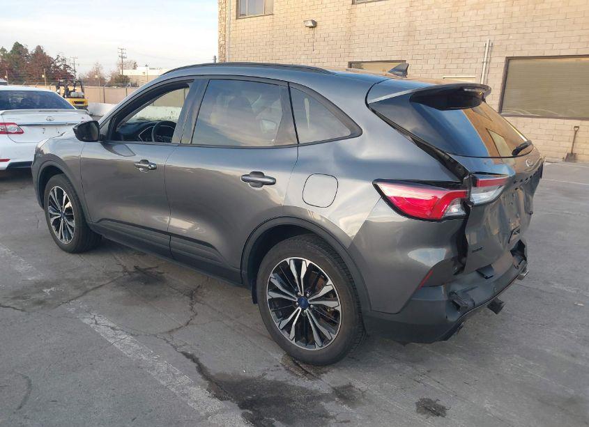 Photo 3 of 2022 Ford Escape SEL (VIN 1FMCU9H92NUB41270)