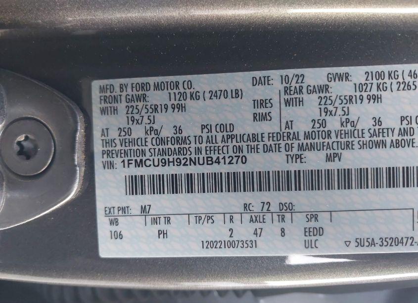 Photo 9 of 2022 Ford Escape SEL (VIN 1FMCU9H92NUB41270)