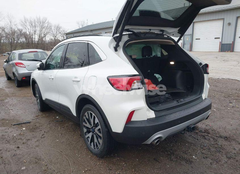 Photo 3 of 2020 Ford Escape SEL (VIN 1FMCU9H93LUA72943)