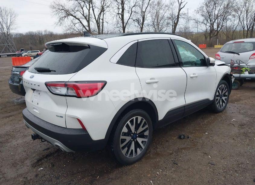 Photo 4 of 2020 Ford Escape SEL (VIN 1FMCU9H93LUA72943)