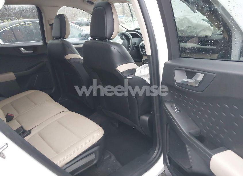 Photo 8 of 2020 Ford Escape SEL (VIN 1FMCU9H93LUA72943)