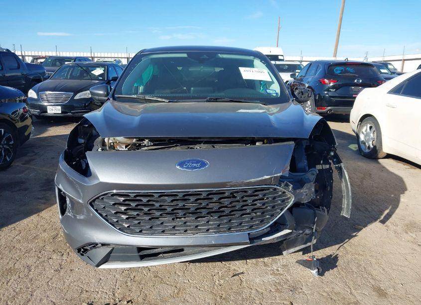 Photo 13 of 2022 Ford Escape SEL (VIN 1FMCU9H93NUA44255)