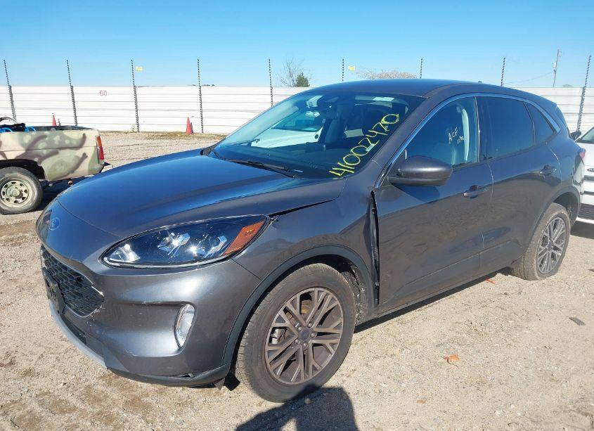 Photo 2 of 2022 Ford Escape SEL (VIN 1FMCU9H93NUA63601)