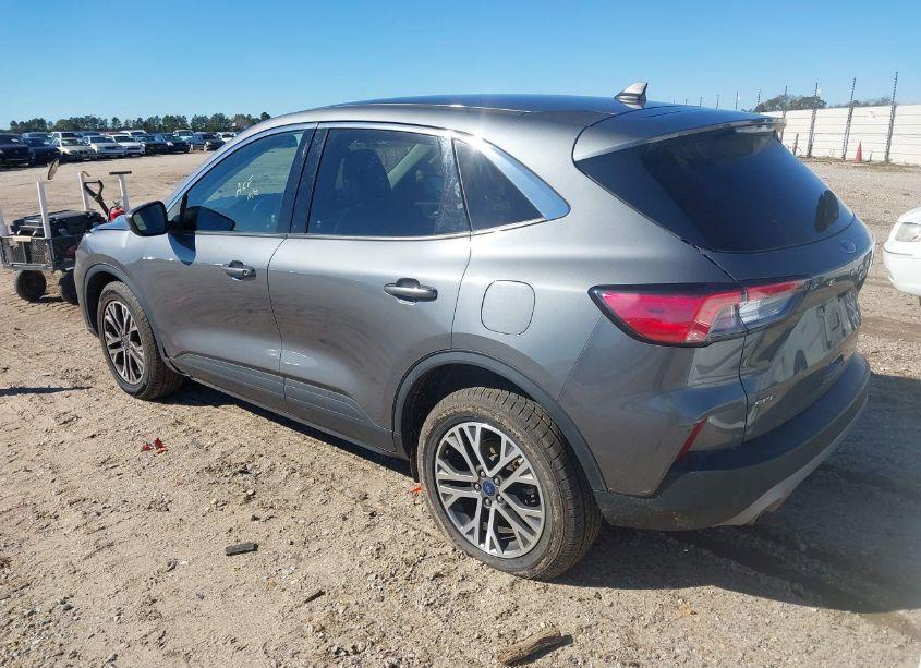 Photo 3 of 2022 Ford Escape SEL (VIN 1FMCU9H93NUA63601)