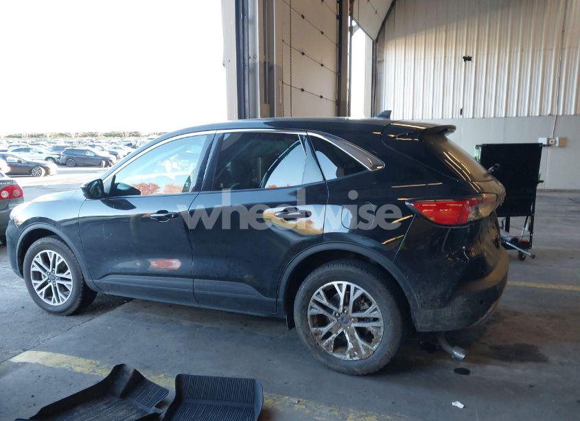 Photo 14 of 2022 Ford Escape SEL (VIN 1FMCU9H93NUA86120)