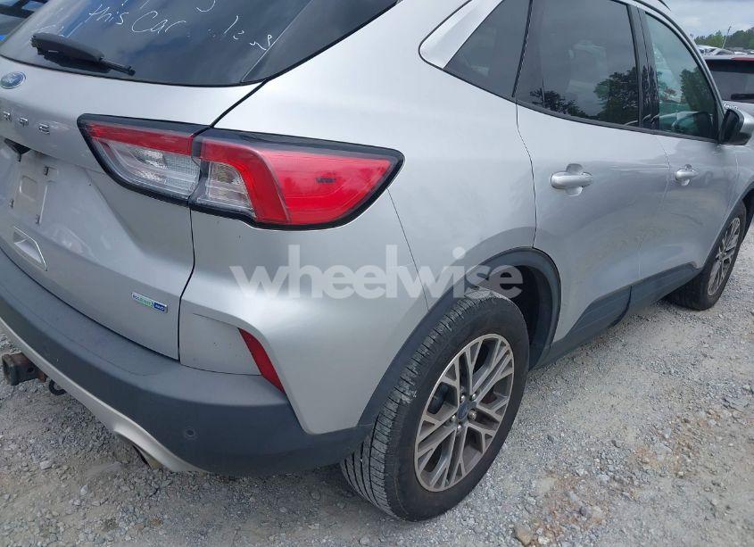 Photo 6 of 2020 Ford Escape SEL (VIN 1FMCU9H94LUA29583)