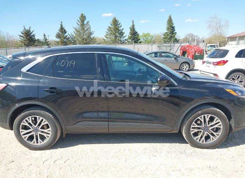 Photo 13 of 2022 Ford Escape SEL (VIN 1FMCU9H94NUA45592)