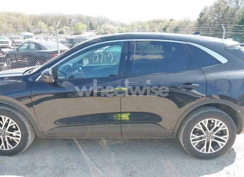 Photo 14 of 2022 Ford Escape SEL (VIN 1FMCU9H94NUA45592)