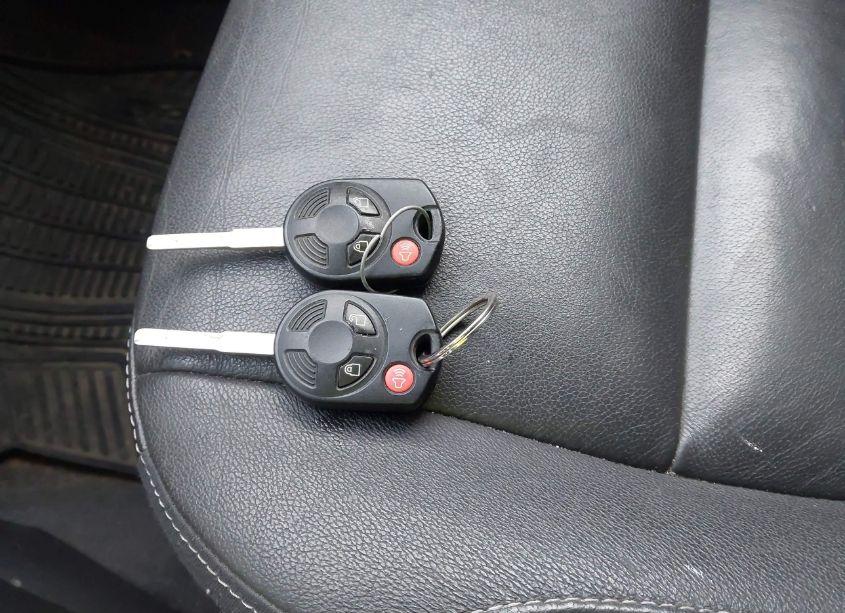 Photo 11 of 2013 Ford Escape SEL (VIN 1FMCU9H95DUA10266)