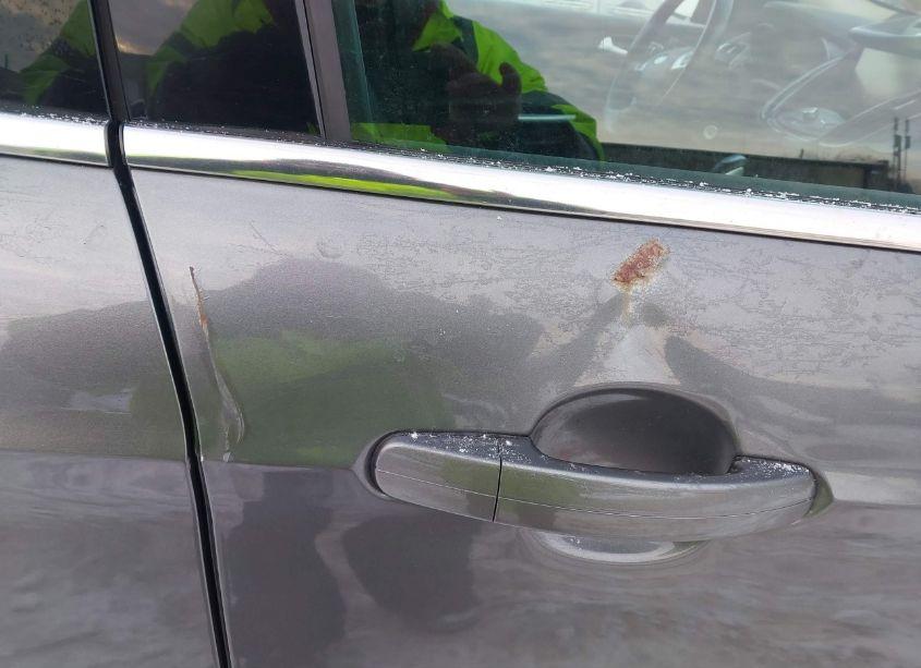 Photo 14 of 2013 Ford Escape SEL (VIN 1FMCU9H95DUA10266)