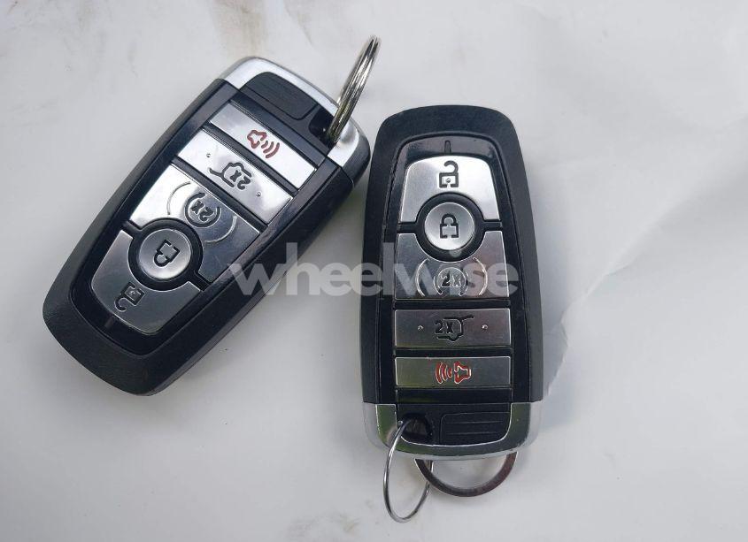 Photo 11 of 2020 Ford Escape SEL (VIN 1FMCU9H95LUC32837)