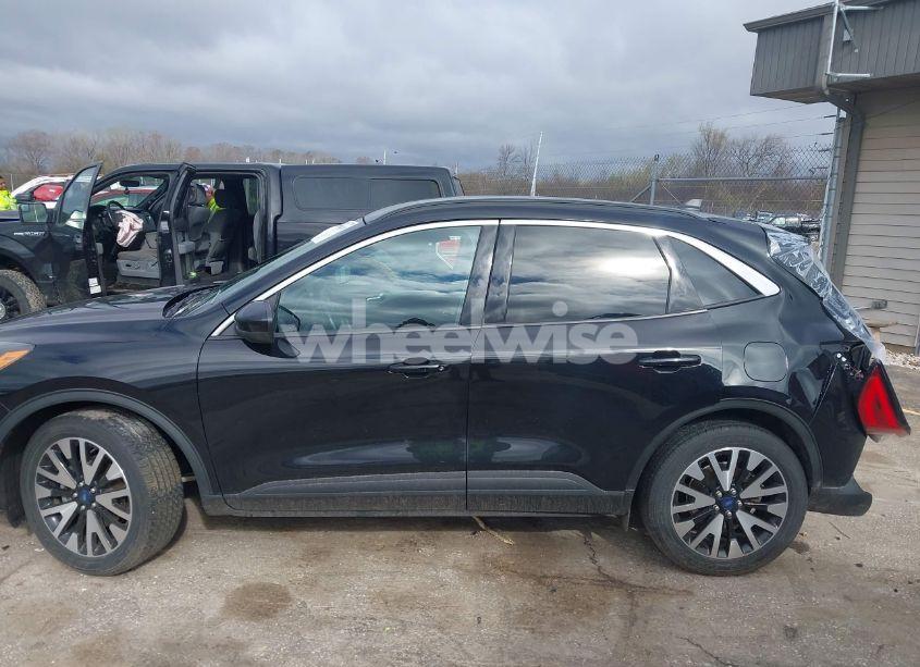 Photo 14 of 2020 Ford Escape SEL (VIN 1FMCU9H95LUC32837)