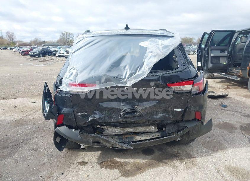 Photo 6 of 2020 Ford Escape SEL (VIN 1FMCU9H95LUC32837)