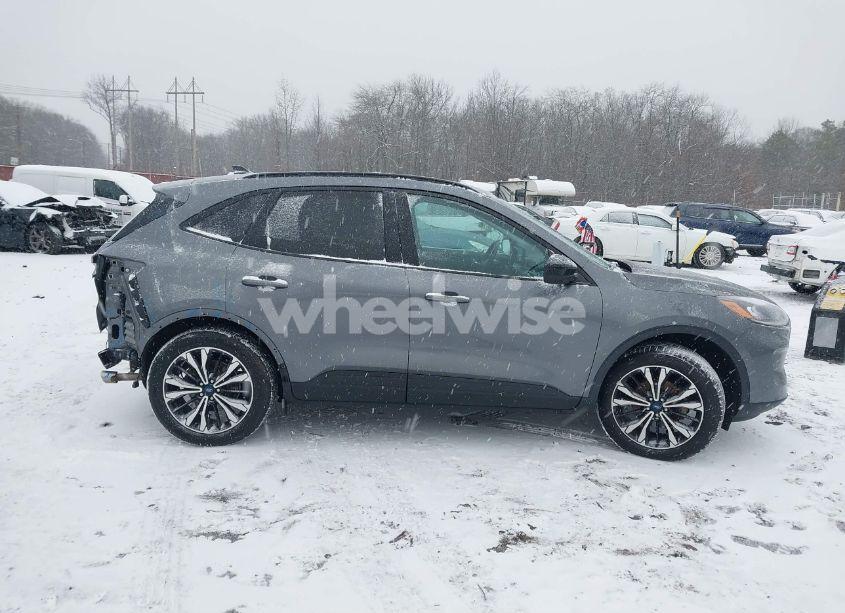 Photo 14 of 2021 Ford Escape SEL (VIN 1FMCU9H95MUA30968)