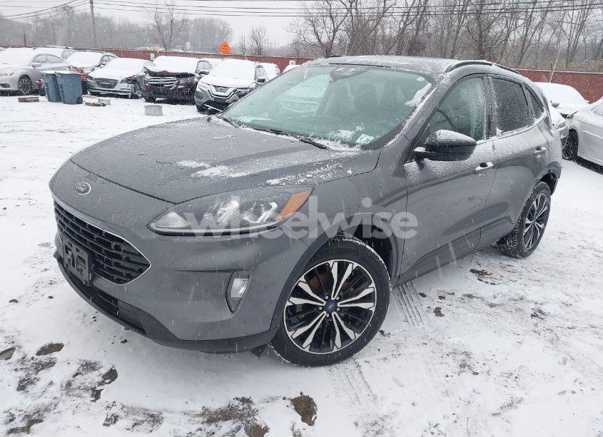 Photo 2 of 2021 Ford Escape SEL (VIN 1FMCU9H95MUA30968)