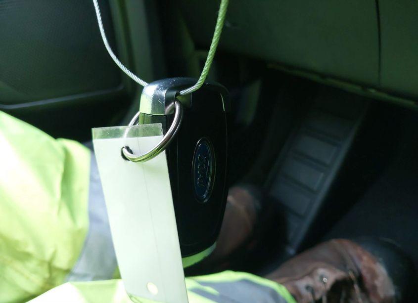 Photo 11 of 2021 Ford Escape SEL (VIN 1FMCU9H95MUB11243)