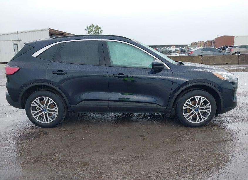 Photo 13 of 2021 Ford Escape SEL (VIN 1FMCU9H95MUB11243)