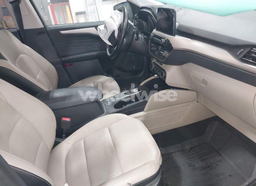 Photo 5 of 2022 Ford Escape SEL (VIN 1FMCU9H95NUA33192)