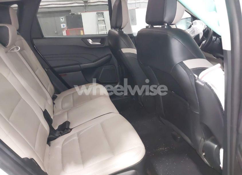 Photo 8 of 2022 Ford Escape SEL (VIN 1FMCU9H95NUA33192)