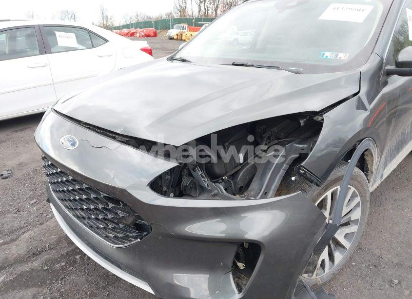 Photo 6 of 2020 Ford Escape SEL (VIN 1FMCU9H96LUA21145)