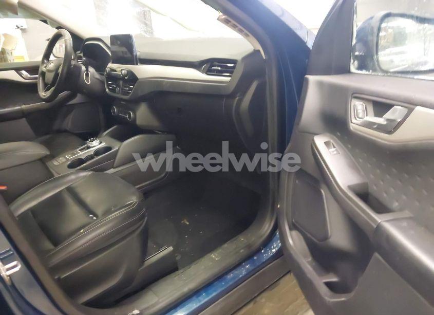 Photo 5 of 2020 Ford Escape SEL (VIN 1FMCU9H96LUA39208)