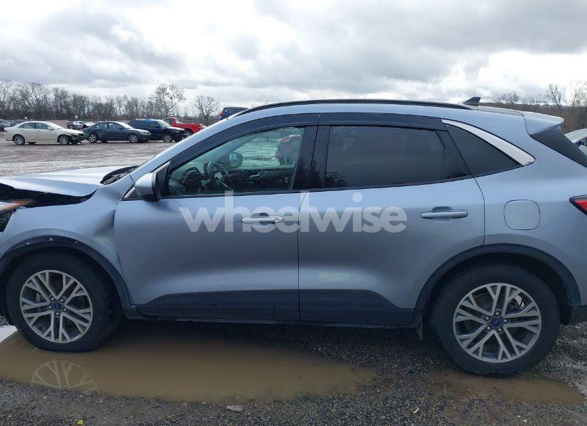 Photo 15 of 2022 Ford Escape SEL (VIN 1FMCU9H96NUA08799)