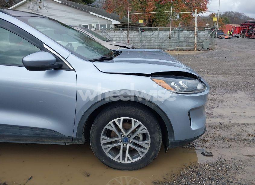 Photo 19 of 2022 Ford Escape SEL (VIN 1FMCU9H96NUA08799)