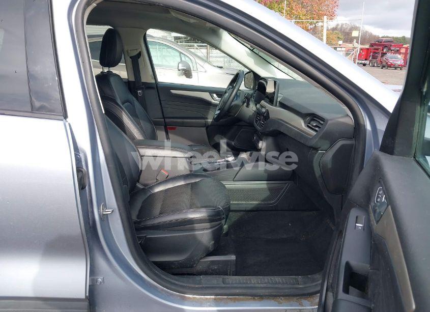 Photo 5 of 2022 Ford Escape SEL (VIN 1FMCU9H96NUA08799)
