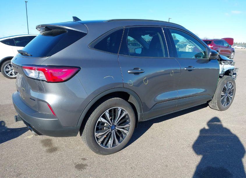 Photo 4 of 2022 Ford Escape SEL (VIN 1FMCU9H96NUB38694)