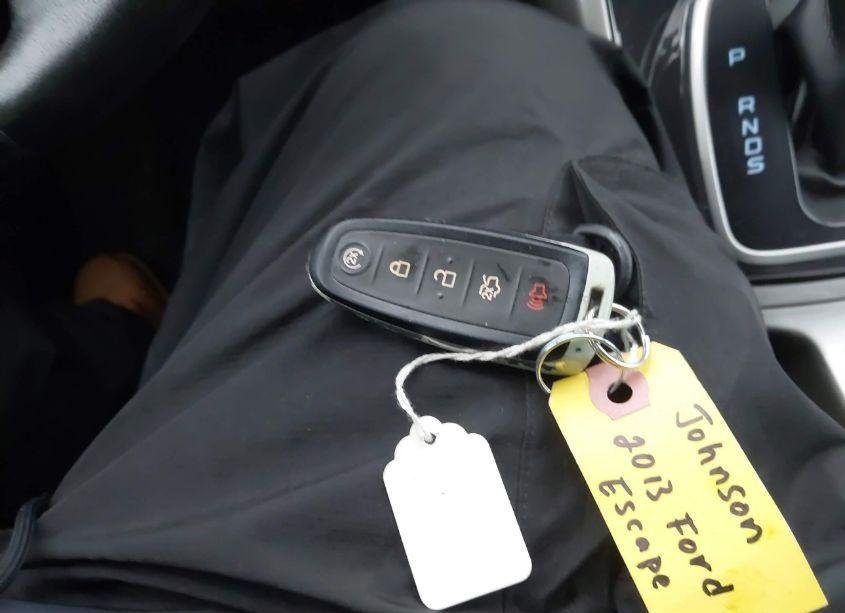 Photo 11 of 2013 Ford Escape SEL (VIN 1FMCU9H97DUA91903)