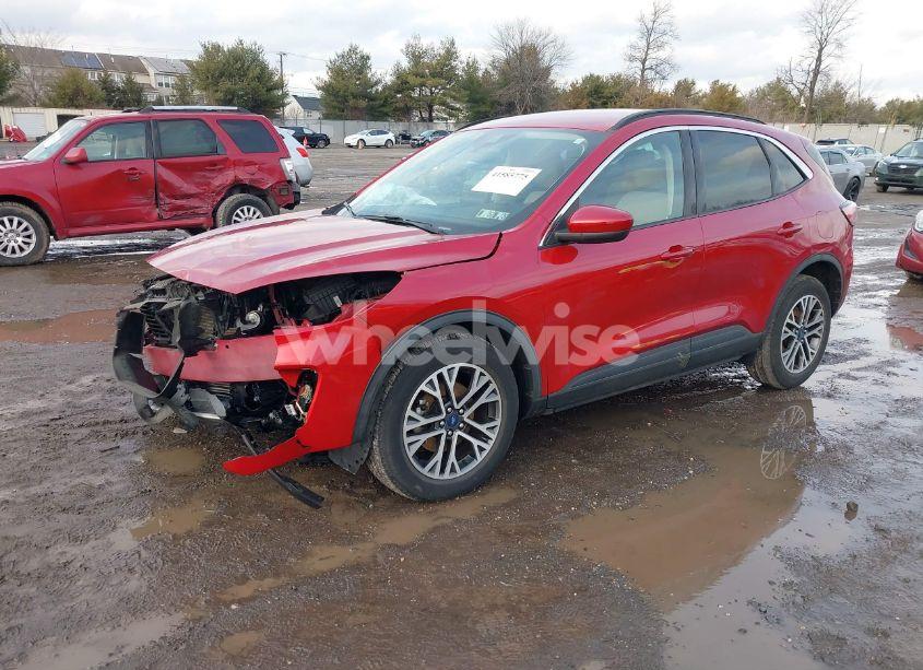 Photo 2 of 2020 Ford Escape SEL (VIN 1FMCU9H97LUC25422)