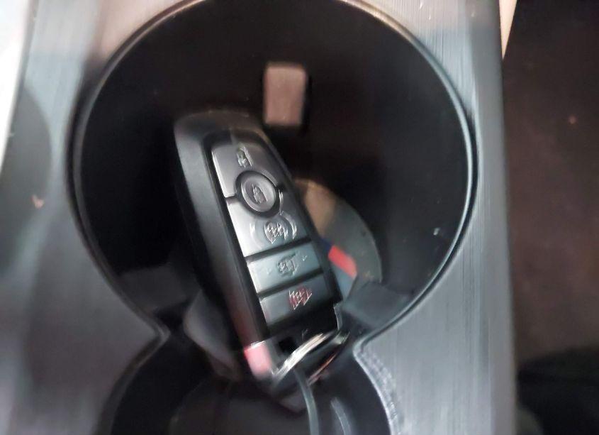 Photo 11 of 2022 Ford Escape SEL (VIN 1FMCU9H97NUA43707)