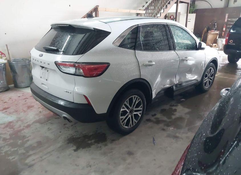 Photo 4 of 2022 Ford Escape SEL (VIN 1FMCU9H97NUA43707)