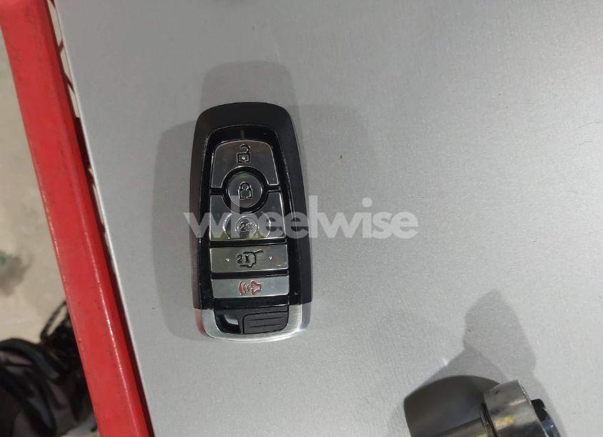 Photo 11 of 2022 Ford Escape SEL (VIN 1FMCU9H97NUB26618)