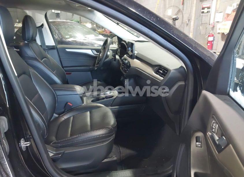 Photo 5 of 2022 Ford Escape SEL (VIN 1FMCU9H97NUB26618)