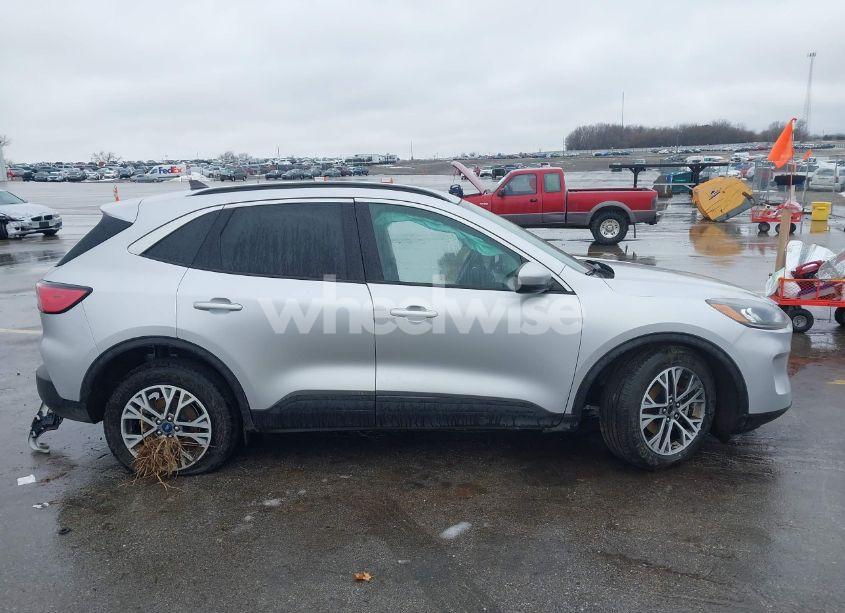 Photo 14 of 2020 Ford Escape SEL (VIN 1FMCU9H98LUB24146)