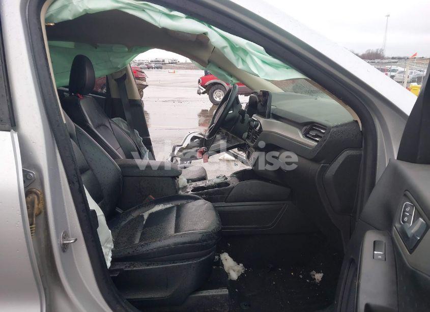 Photo 5 of 2020 Ford Escape SEL (VIN 1FMCU9H98LUB24146)