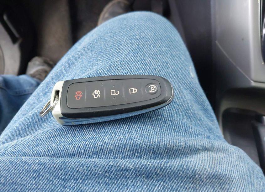 Photo 11 of 2013 Ford Escape SEL (VIN 1FMCU9H99DUA49359)