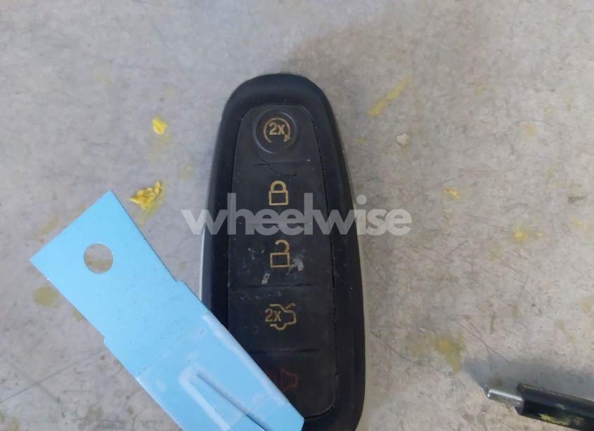 Photo 11 of 2013 Ford Escape SEL (VIN 1FMCU9H99DUA51693)